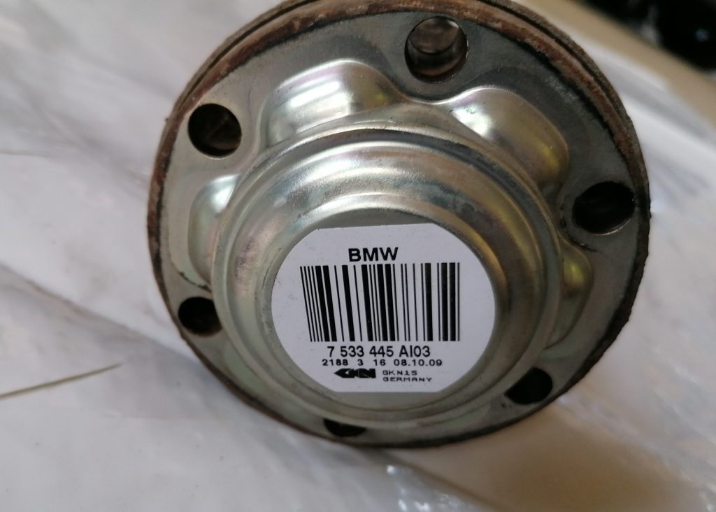 Pusass aizmugurē priekš BMW 1 E87 2009 WHITE 3 Pusass aizmugurē priekš BMW 1 E87 2009 WHITE