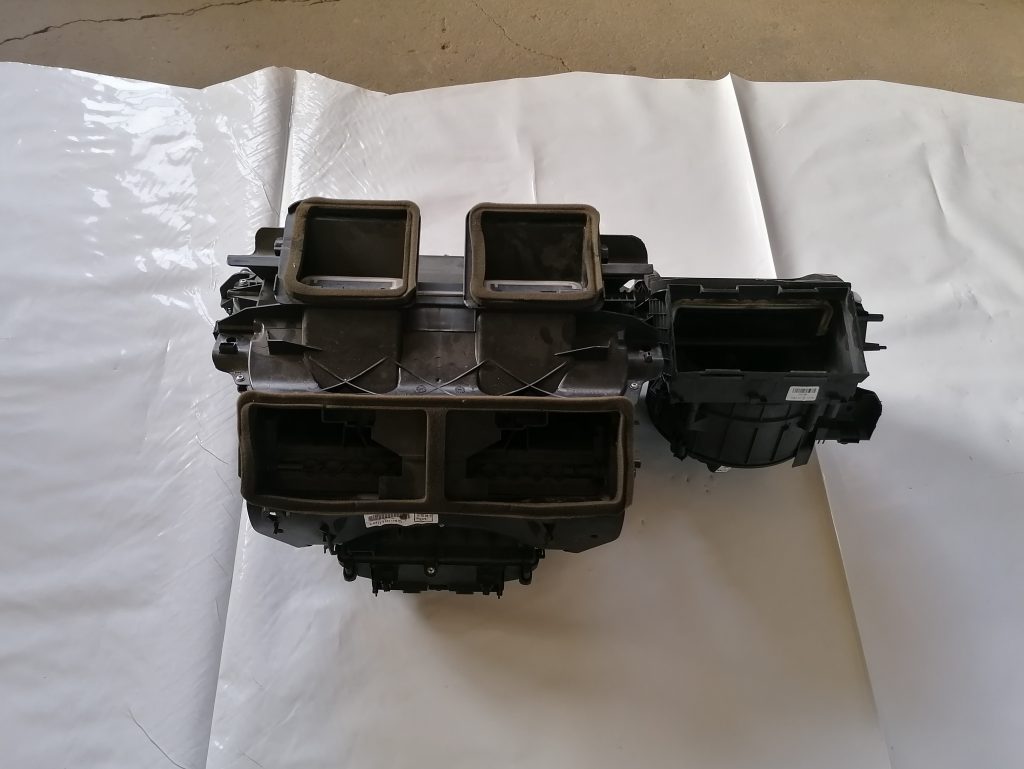 Salona sildītājs priekš BMW 1 E87 2009 WHITE