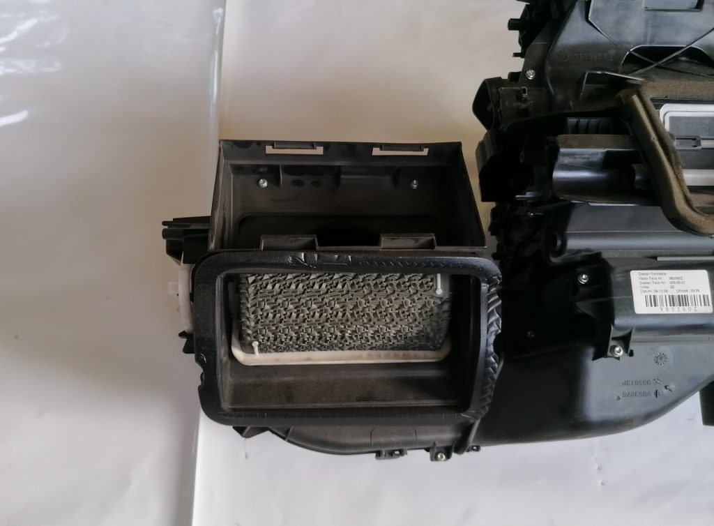 Salona sildītājs priekš BMW 1 E87 2009 WHITE