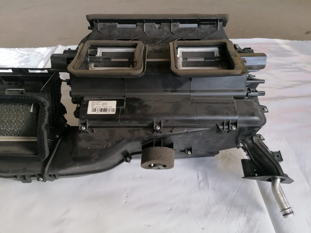 Salona sildītājs priekš BMW 1 E87 2009 WHITE