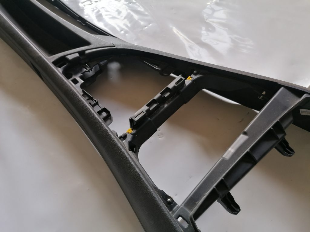 Centrālās konsoles apdares lielākā daļa priekš BMW 1 E87 2009 WHITE