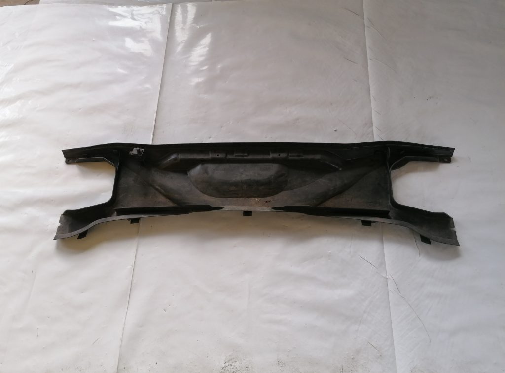 Salona gaisa filtra korpuss priekš BMW 1 E87 2009 WHITE