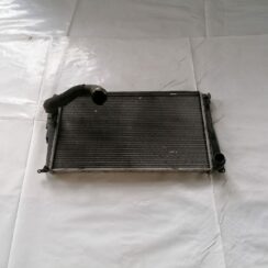 Dzesēšanas radiators priekš BMW 1 E87 2009 WHITE