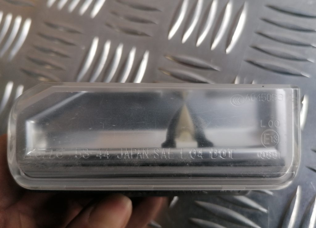 Numura zīmes apgaismojums priekš LEXUS IS250 2007