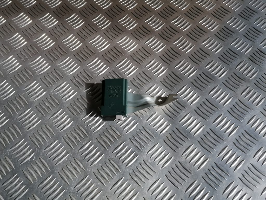 Priekšējo kreiso durvju vadības bloks priekš LEXUS IS250 2007 1 Priekšējo kreiso durvju vadības bloks priekš LEXUS IS250 2007