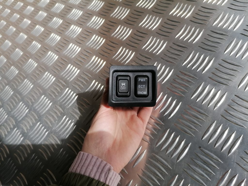 Mērinstrumentu paneļa pārslēgšanas pogas priekš LEXUS IS250 2007 1 Mērinstrumentu paneļa pārslēgšanas pogas priekš LEXUS IS250 2007