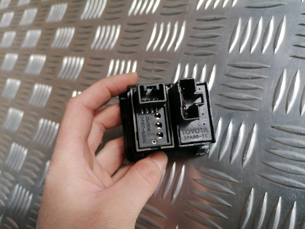 Mērinstrumentu paneļa pārslēgšanas pogas priekš LEXUS IS250 2007 3 Mērinstrumentu paneļa pārslēgšanas pogas priekš LEXUS IS250 2007