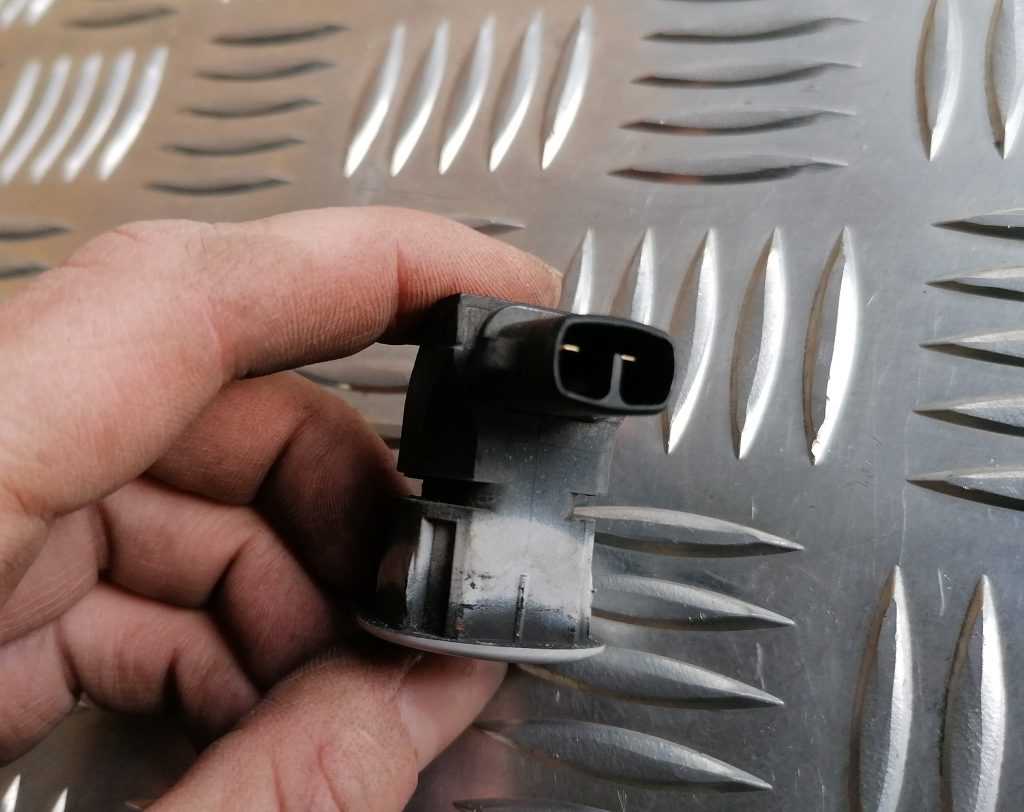 Parkošanās devējs priekš LEXUS IS250 2007 4 Parkošanās devējs priekš LEXUS IS250 2007