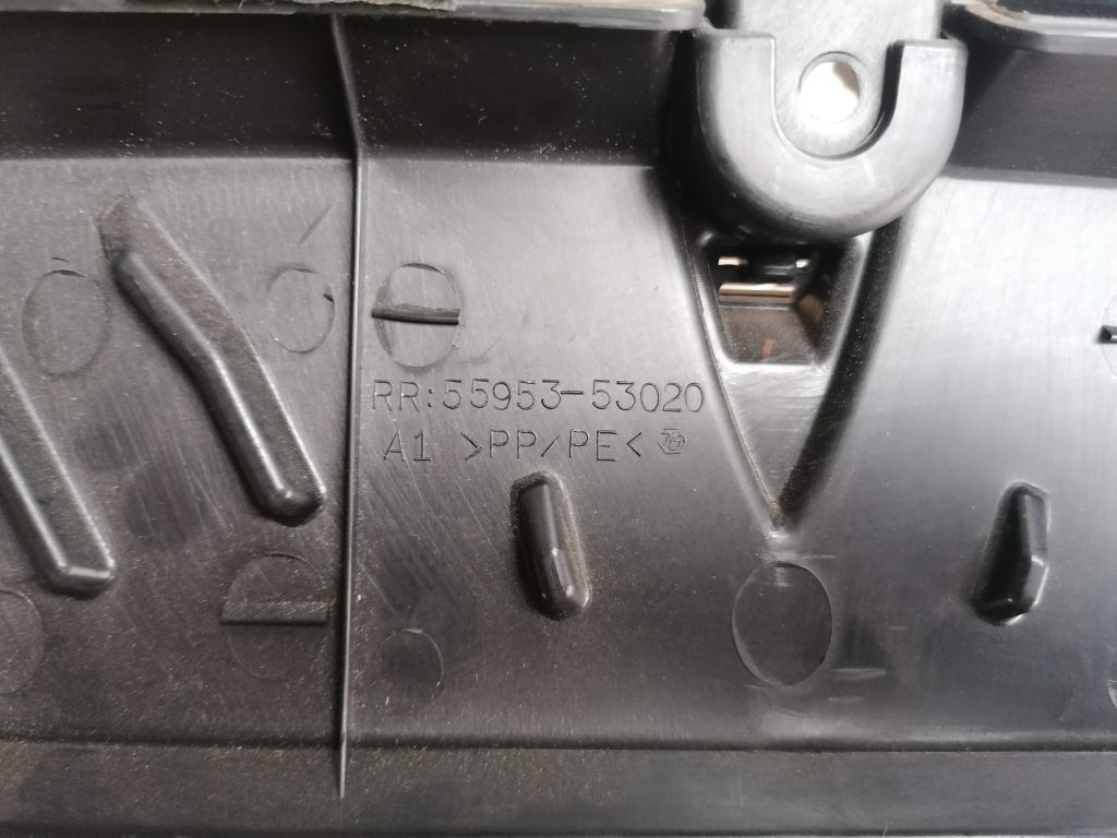 Salona gaisa vads priekš LEXUS IS250 2007 5 Salona gaisa vads priekš LEXUS IS250 2007