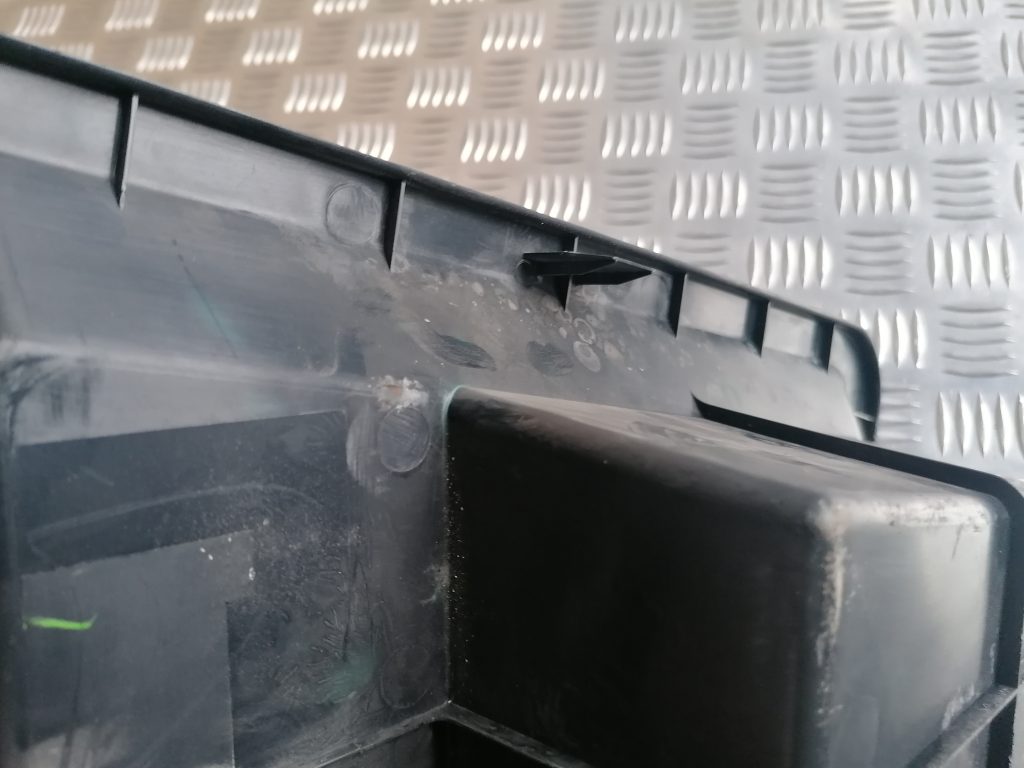 Instrumentu kaste priekš LEXUS IS250 2007