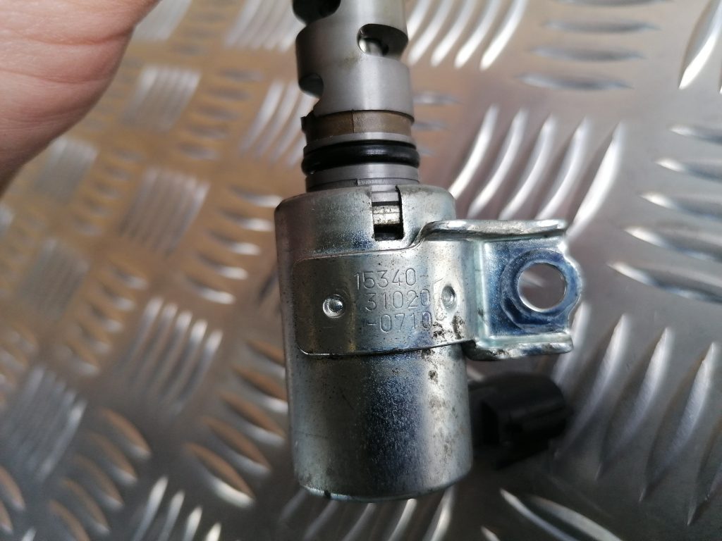 Sadales vārpstas devējs priekš LEXUS IS250 2007 4 Sadales vārpstas devējs priekš LEXUS IS250 2007