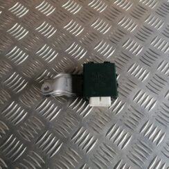 Priekšējo labo durvju vadības bloks priekš LEXUS IS250 2007