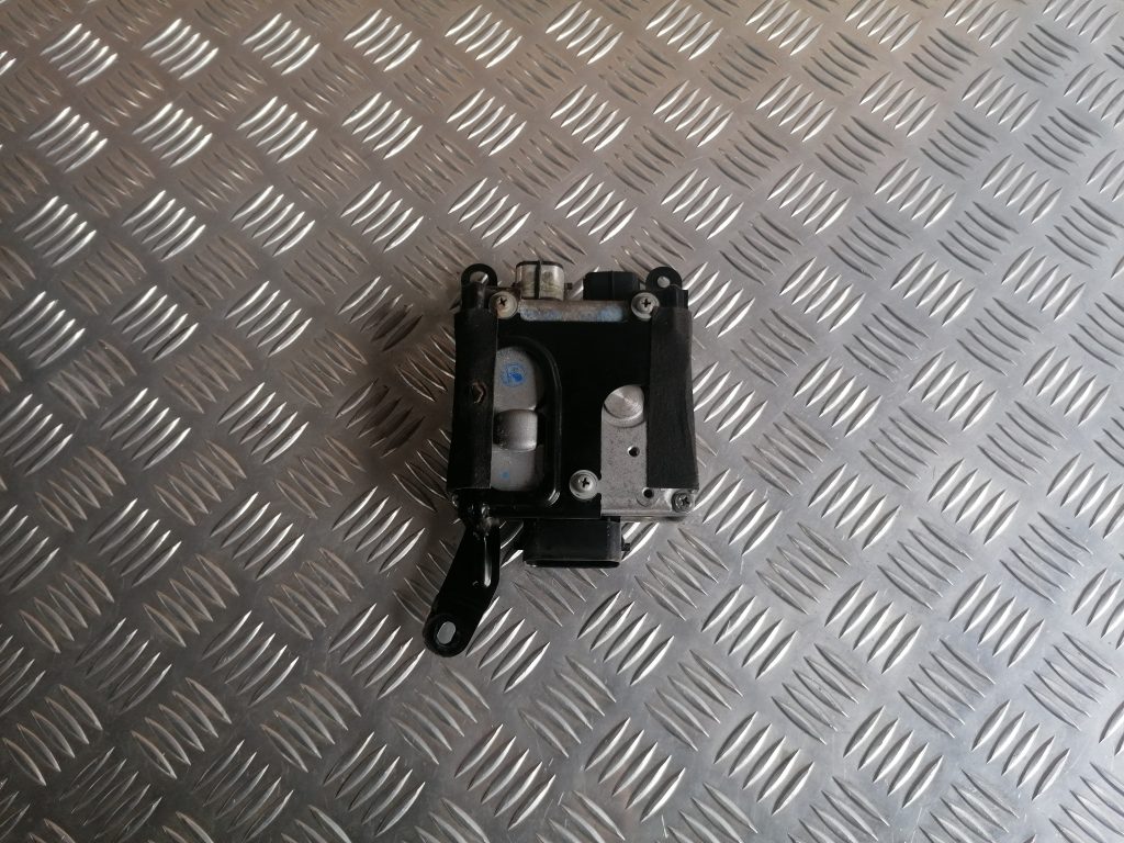 Stūres statnes vadības bloks priekš LEXUS IS250 2007 2 Stūres statnes vadības bloks priekš LEXUS IS250 2007