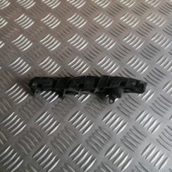 Priekšēja bufera labais kronšteins priekš LEXUS IS250 2007