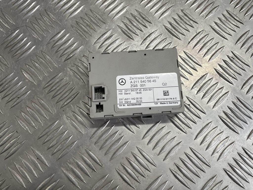 GATEWAY vadības bloks priekš MERCEDES BENZ CLS 320 2005