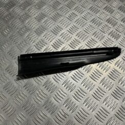 Sliekšņa aizmugurēja kreisa uzlika (salonā) priekš MERCEDES BENZ CLS 320 2005