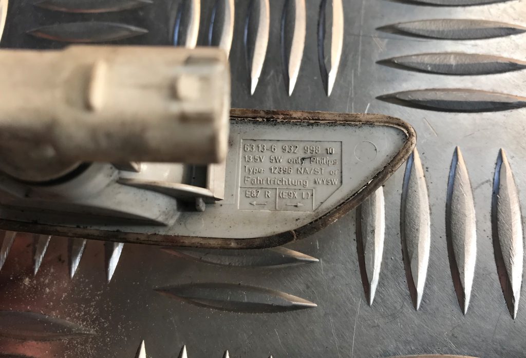 Pagrieziena signala lukturis priekš BMW 1 E87 2009 WHITE 3 Pagrieziena signala lukturis priekš BMW 1 E87 2009 WHITE