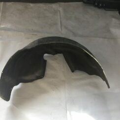 Aizmugurējais kreisais paspārns priekš BMW 1 E87 2009 WHITE