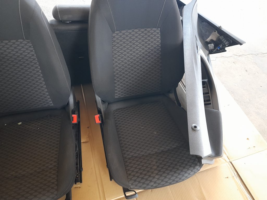 Sēdekļu komplekts priekš OPEL ASTRA SPORT 2017 8 Sēdekļu komplekts priekš OPEL ASTRA SPORT 2017