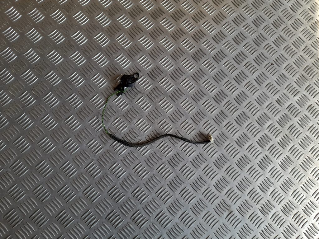 Durvju skaļrunis, augšā priekš BMW 320D E46 2004 TOURING 1 Durvju skaļrunis, augšā priekš BMW 320D E46 2004 TOURING