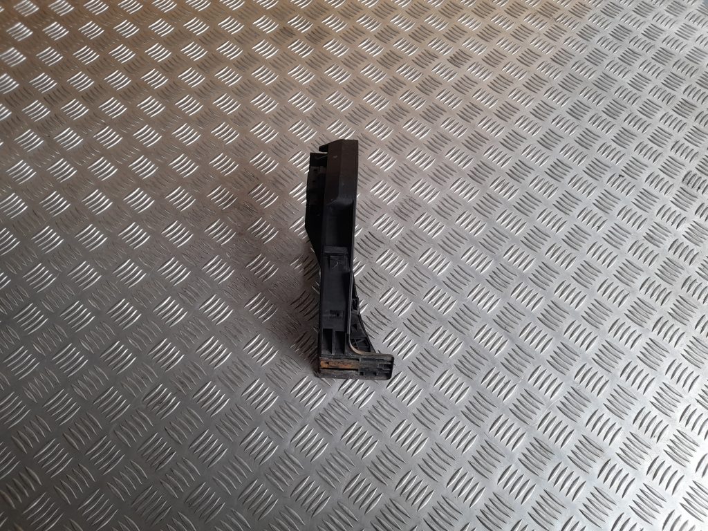 Gāzes pedālis priekš BMW 320D E46 2004 TOURING 3 Gāzes pedālis priekš BMW 320D E46 2004 TOURING