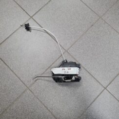 Priekšējo labo durvju slēdzene priekš AUDI A4 2001