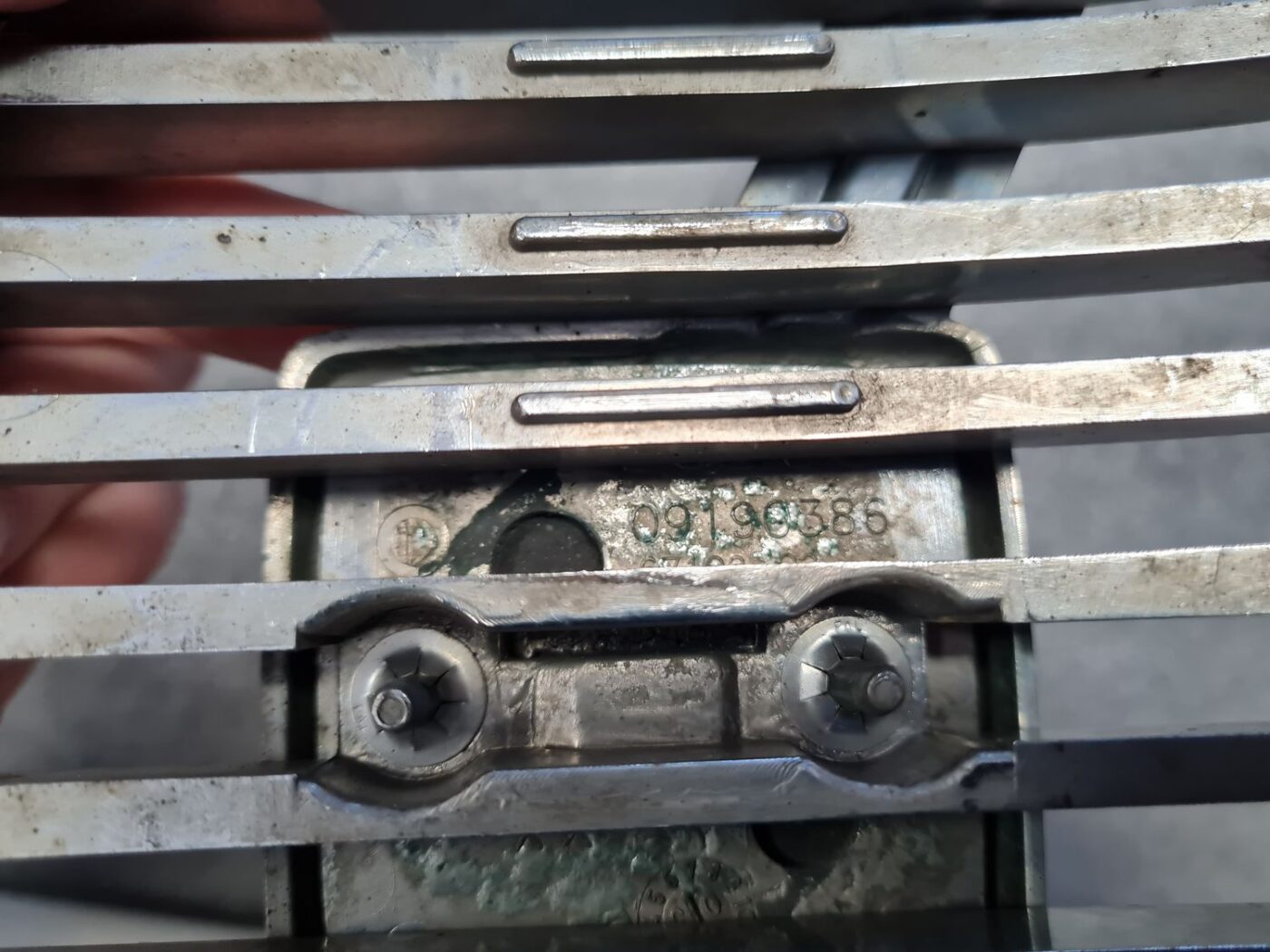 Pārsega reste priekš VOLVO V70 1997