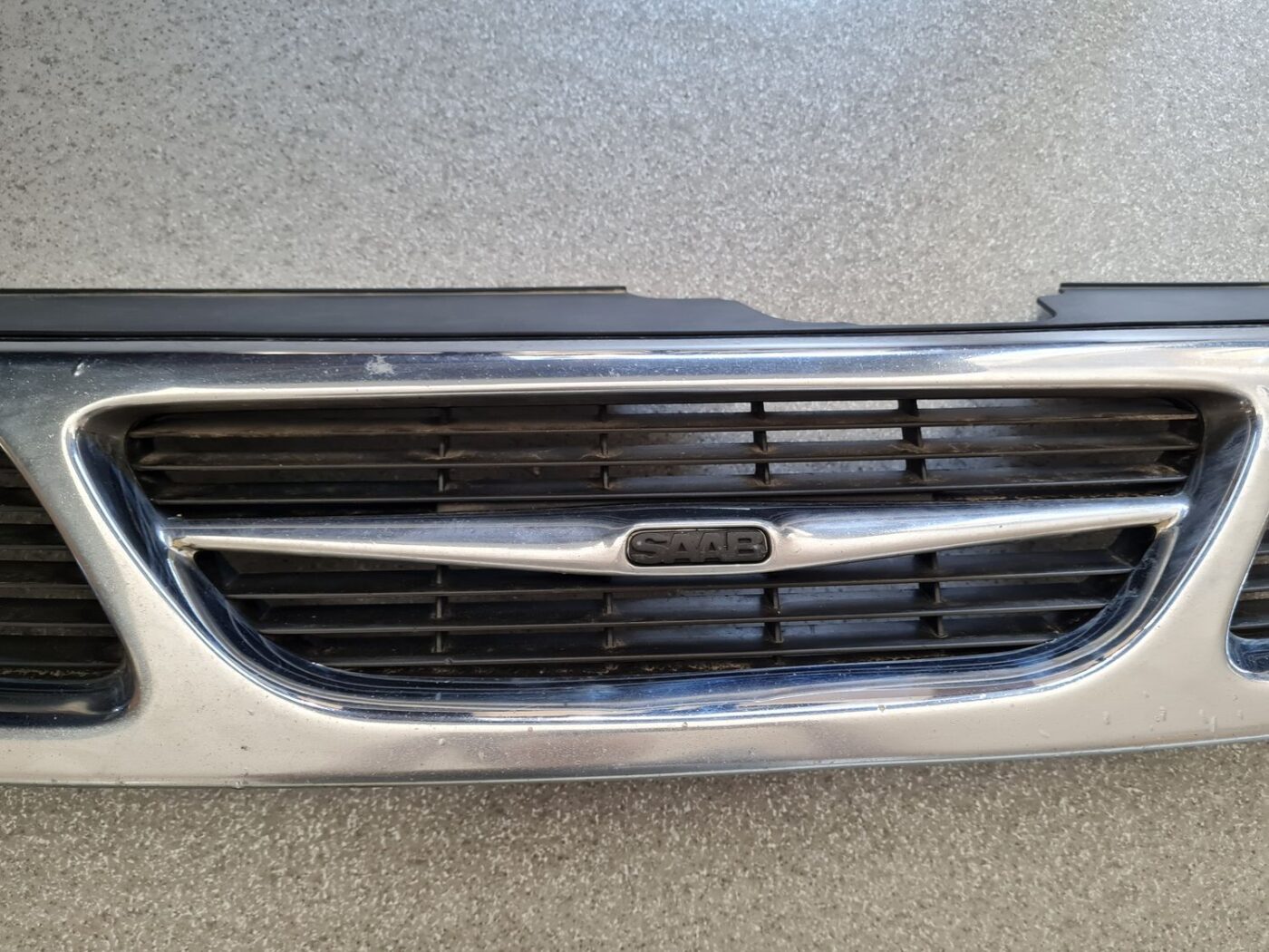 Pārsega reste priekš SAAB 9-5 1999