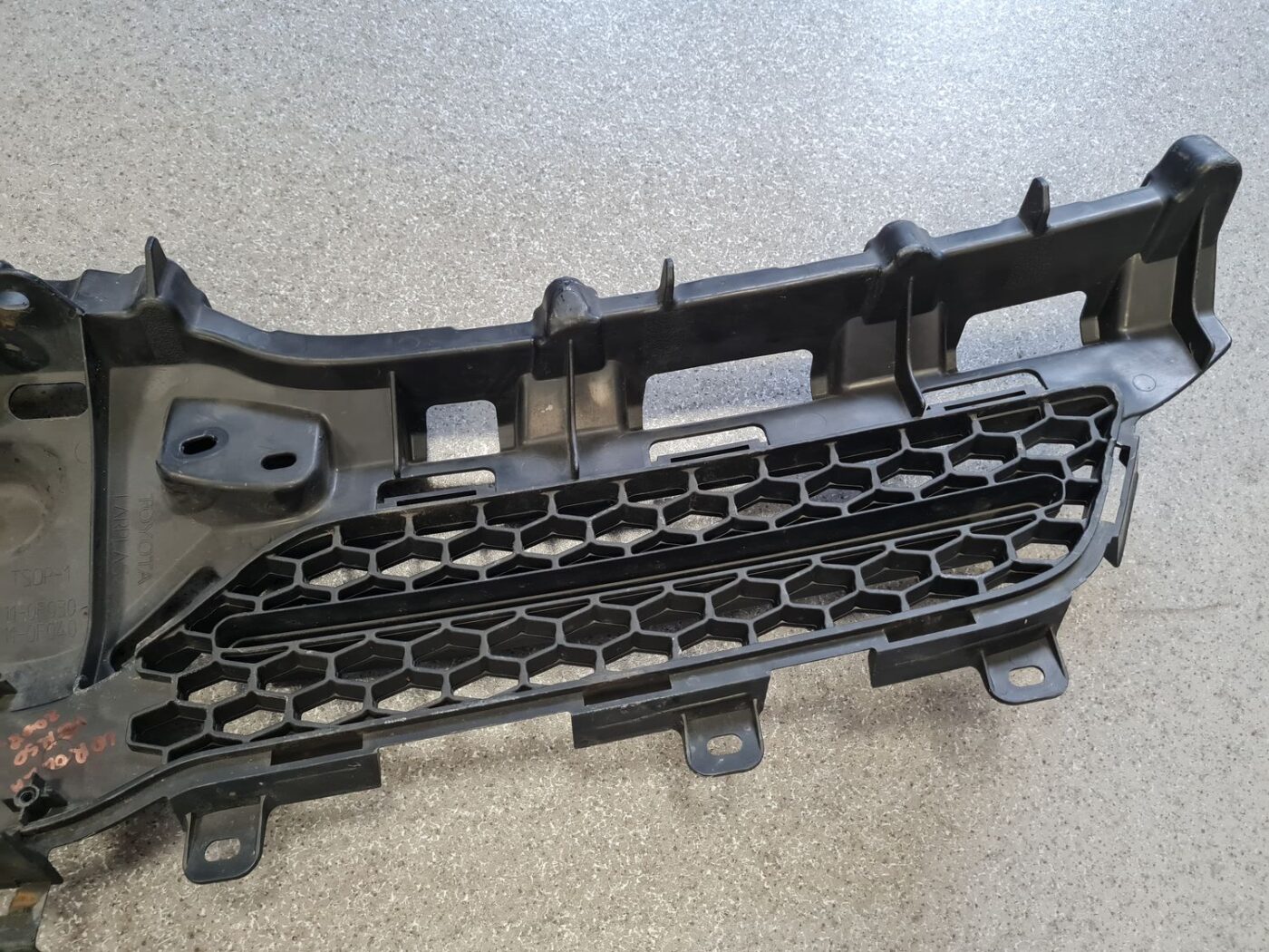 Pārsega reste priekš TOYOTA COROLLA VERSO 2008