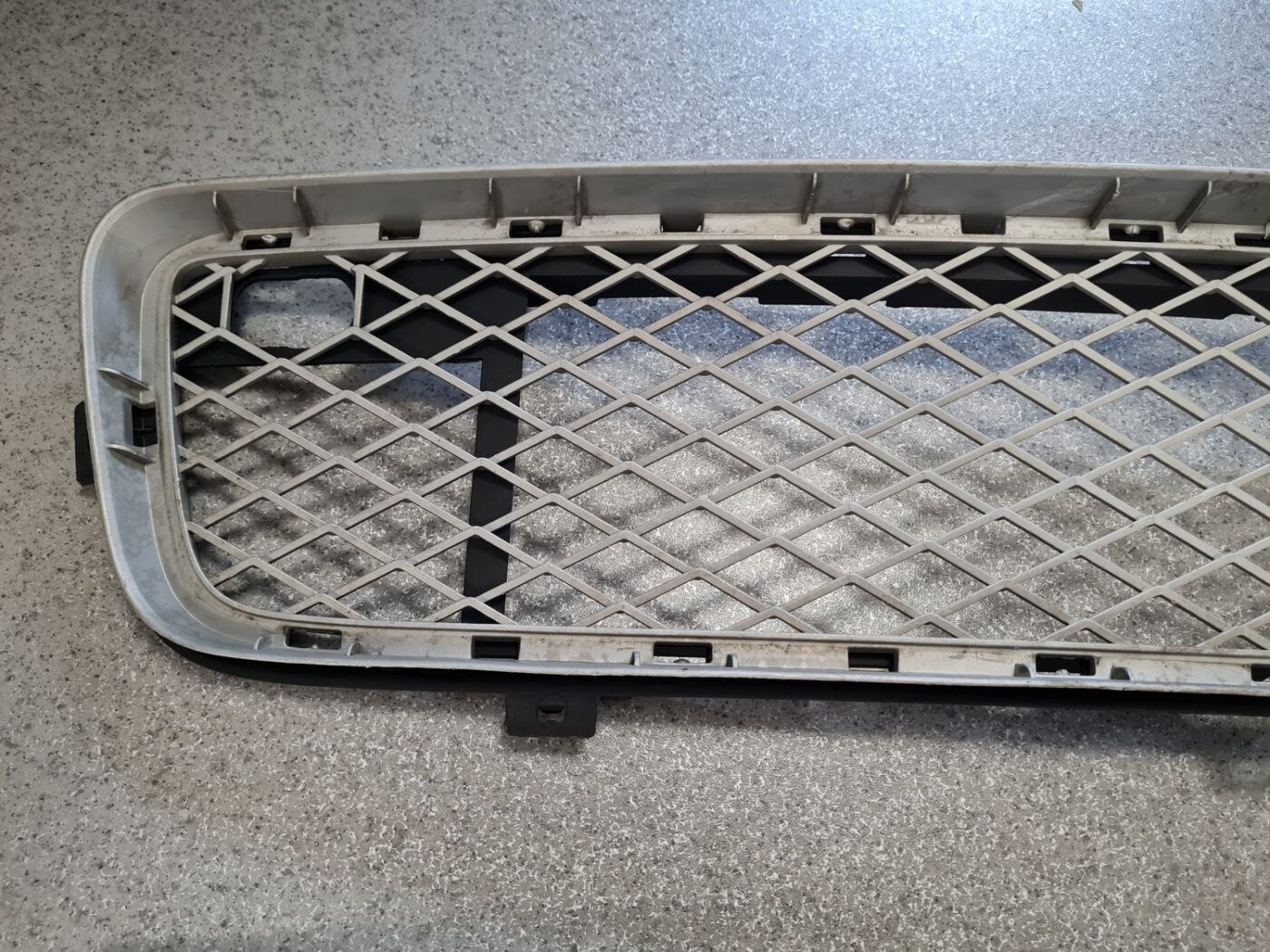 Bufera reste priekš BMW X5 E70 2006-2013 19 Bufera reste priekš BMW X5 E70 2006-2013