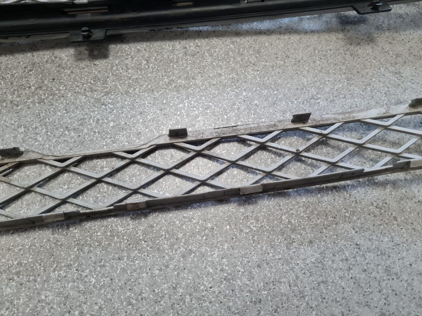 Bufera reste priekš BMW X5 E70 2006-2013 13 Bufera reste priekš BMW X5 E70 2006-2013