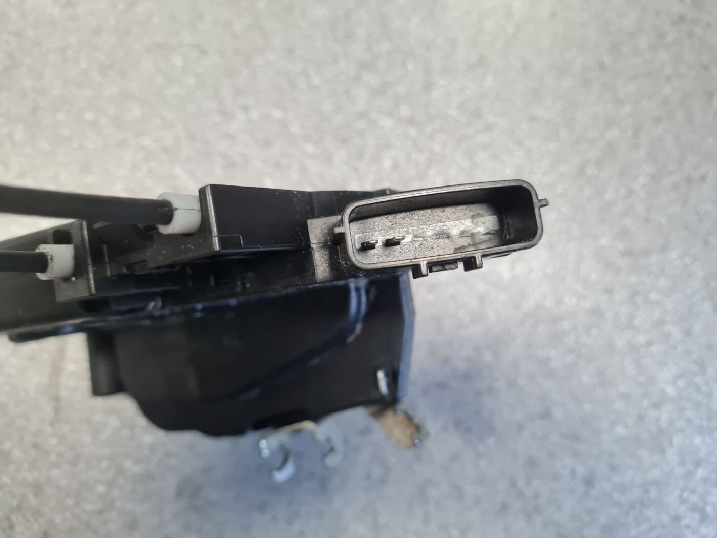 Priekšējo labo durvju slēdzene priekš NISSAN X-TRAIL 2008 5 Priekšējo labo durvju slēdzene priekš NISSAN X-TRAIL 2008