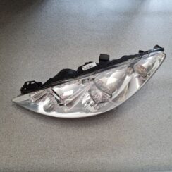 Priekšējais kreisais lukturis priekš PEUGEOT 407 2005