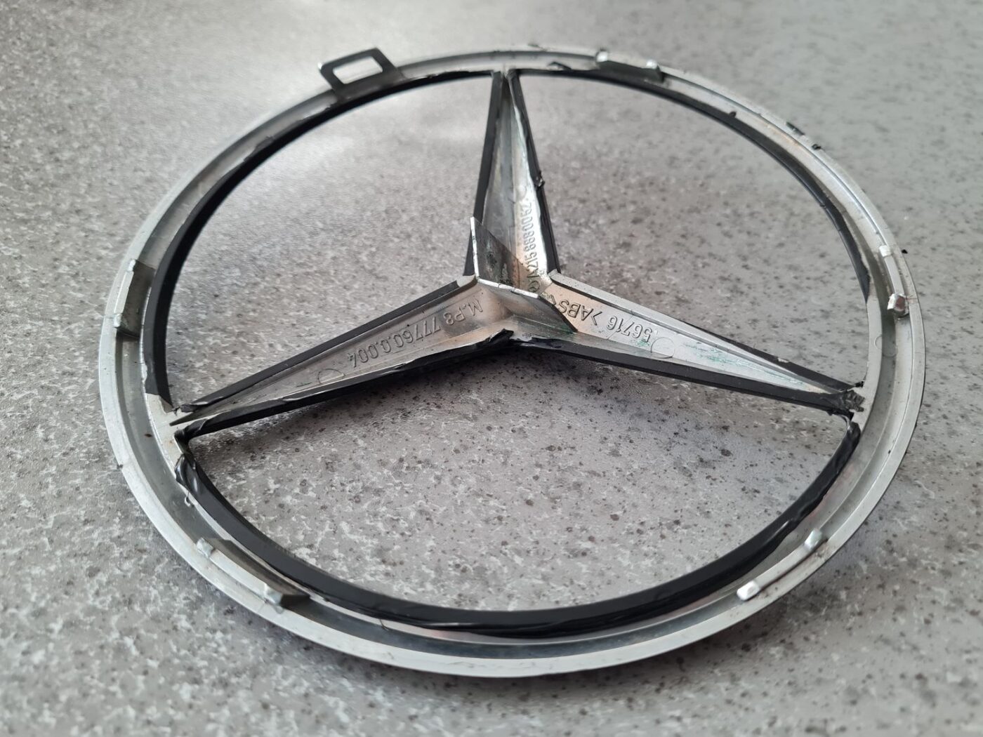 Logotips/Emblema priekš MERCEDES BENZ CLS 320 2005