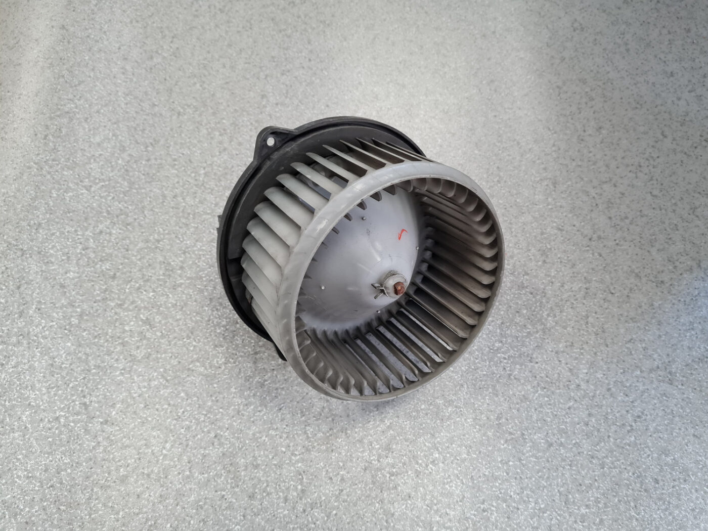 Salona ventilators priekš RANGE ROVER SPORT 2007 1 Salona ventilators priekš RANGE ROVER SPORT 2007