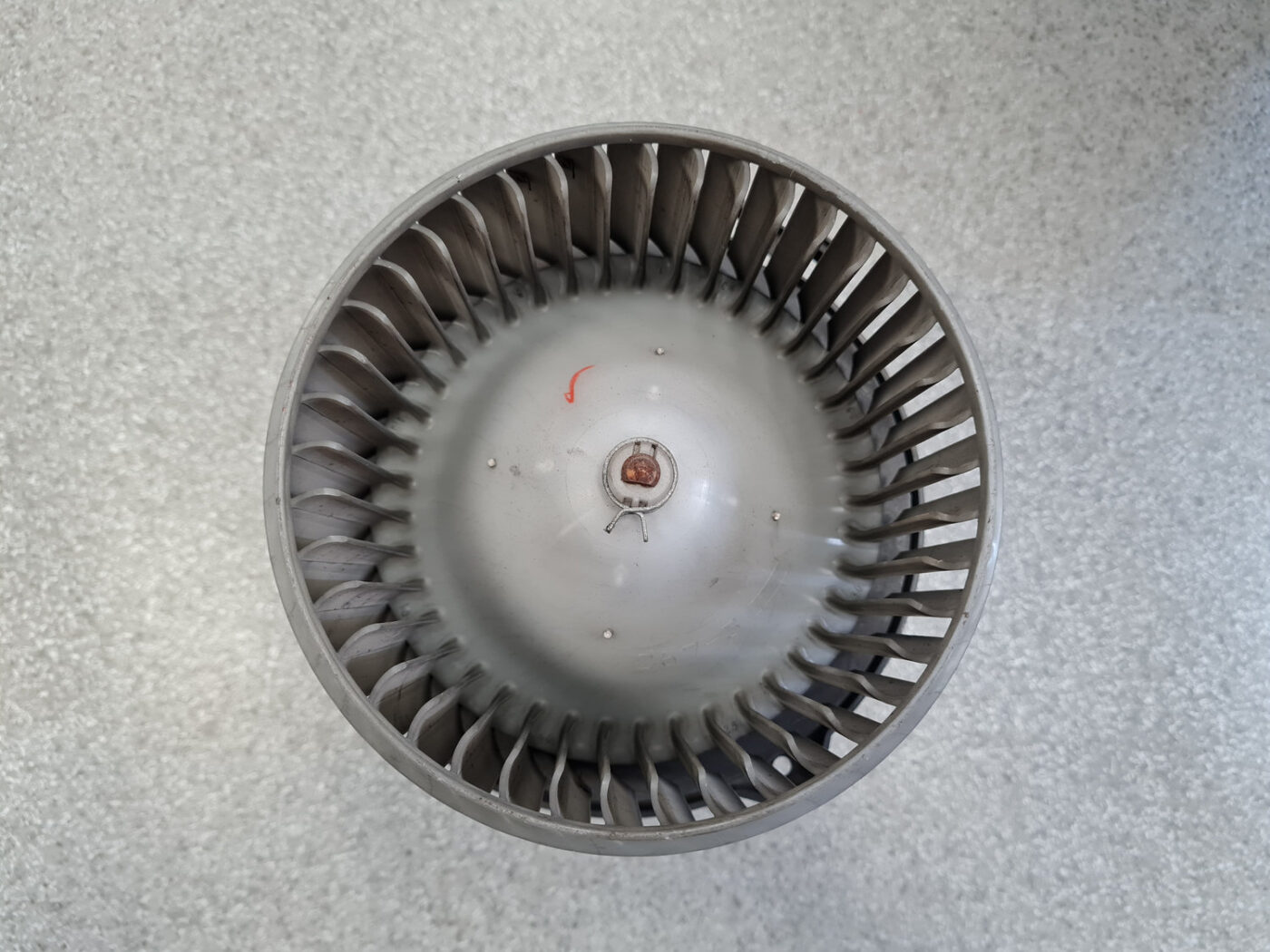 Salona ventilators priekš RANGE ROVER SPORT 2007 2 Salona ventilators priekš RANGE ROVER SPORT 2007