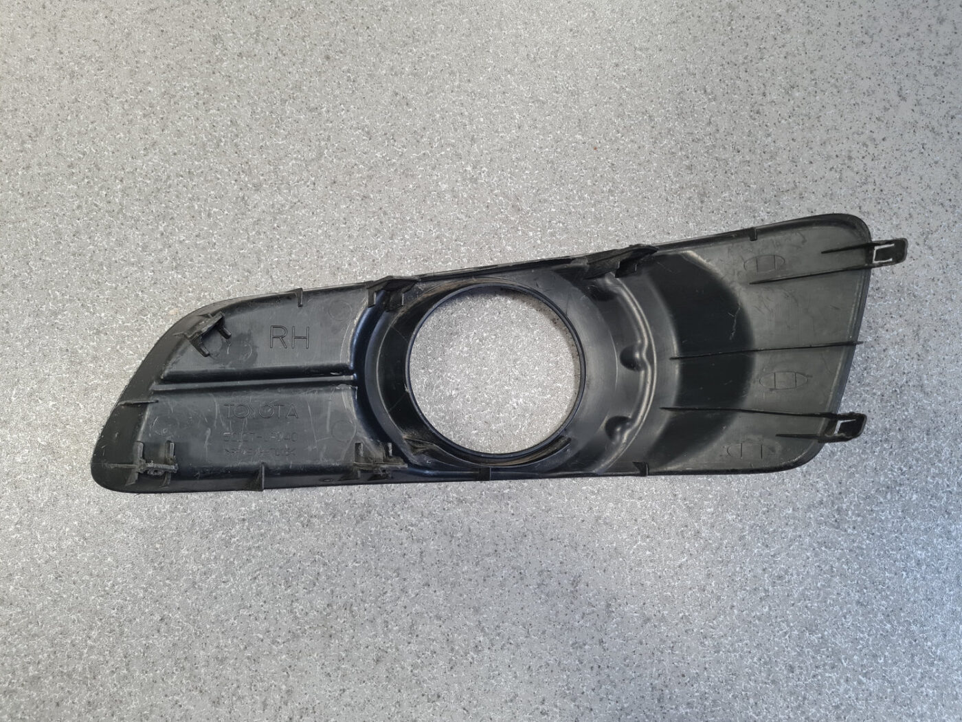 Miglas luktura reste, pa labi priekš TOYOTA COROLLA VERSO 2008 6 Miglas luktura reste, pa labi priekš TOYOTA COROLLA VERSO 2008