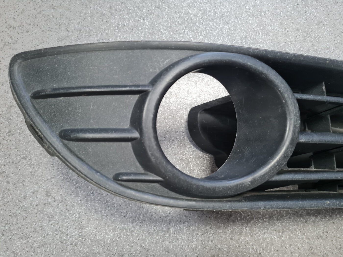 Miglas luktura reste, pa labi priekš VW POLO 2005 12 Miglas luktura reste, pa labi priekš VW POLO 2005