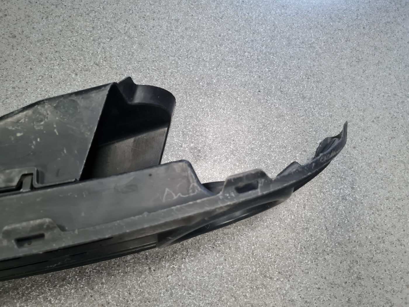 Miglas luktura reste, pa labi priekš VW POLO 2005 8 Miglas luktura reste, pa labi priekš VW POLO 2005