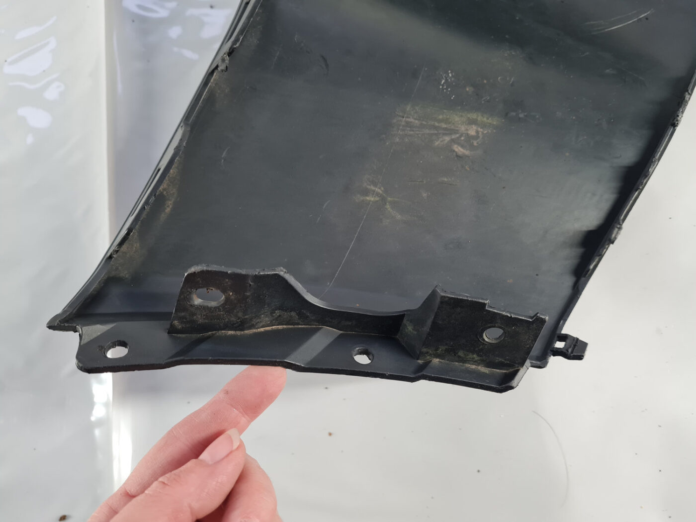 Aizmugurēja bufera uzlika priekš LAND ROVER EVOQUE 2012-2019 10 Aizmugurēja bufera uzlika priekš LAND ROVER EVOQUE 2012-2019