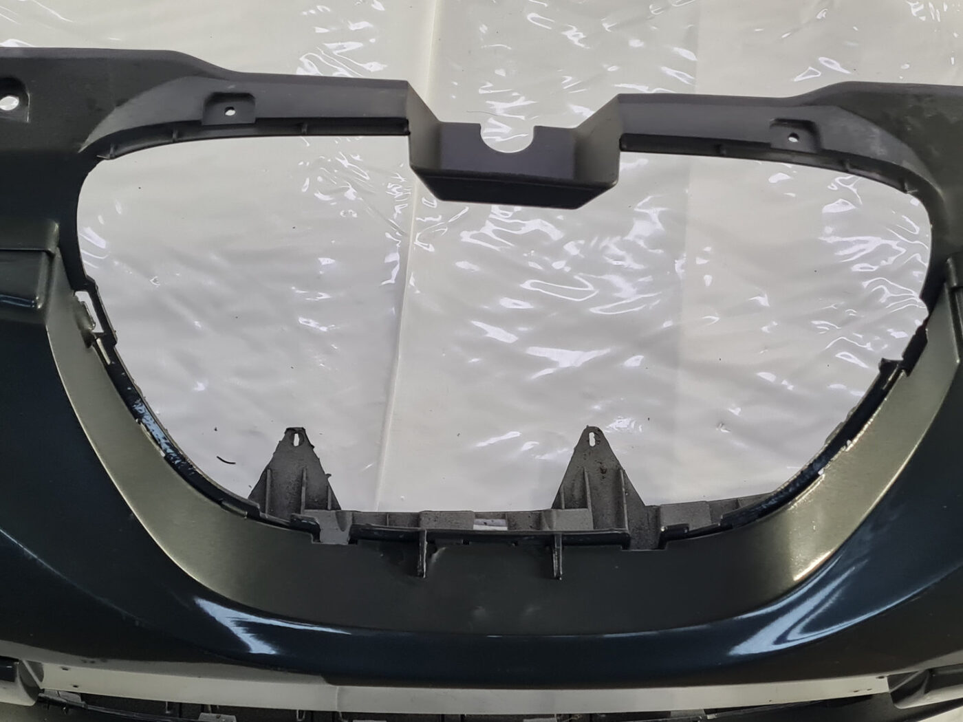 Priekšējais buferis priekš Seat Altea 2004-2015 5P0807231 13 Priekšējais buferis priekš Seat Altea 2004-2015 5P0807231