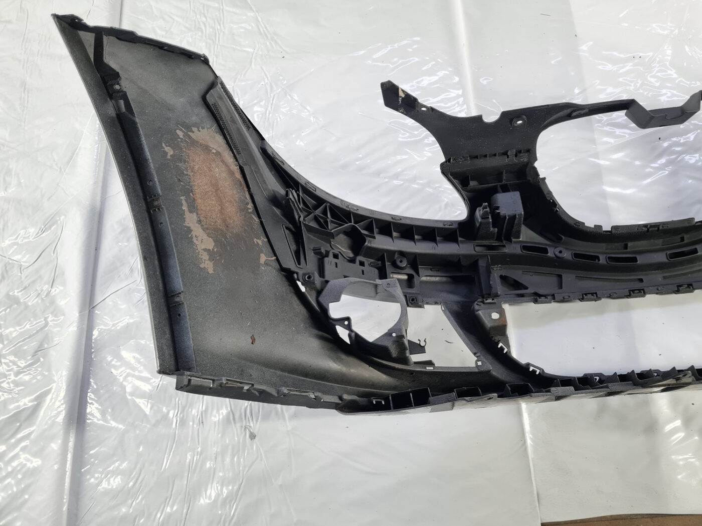 Priekšējais buferis priekš Seat Altea 2004-2015 5P0807231 11 Priekšējais buferis priekš Seat Altea 2004-2015 5P0807231