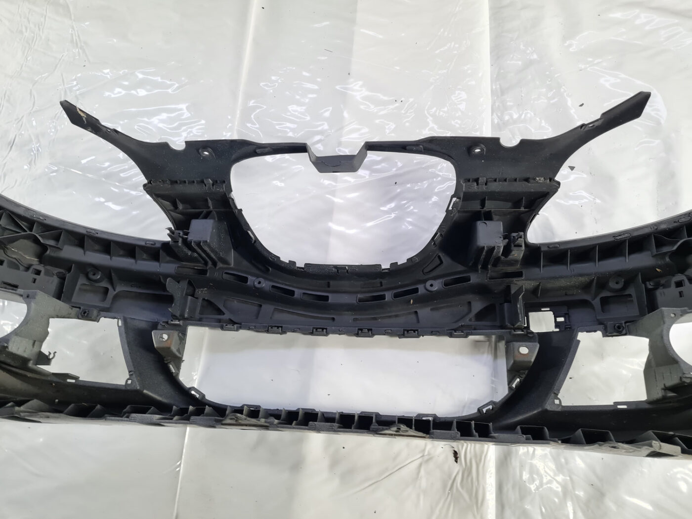 Priekšējais buferis priekš Seat Altea 2004-2015 5P0807231 9 Priekšējais buferis priekš Seat Altea 2004-2015 5P0807231