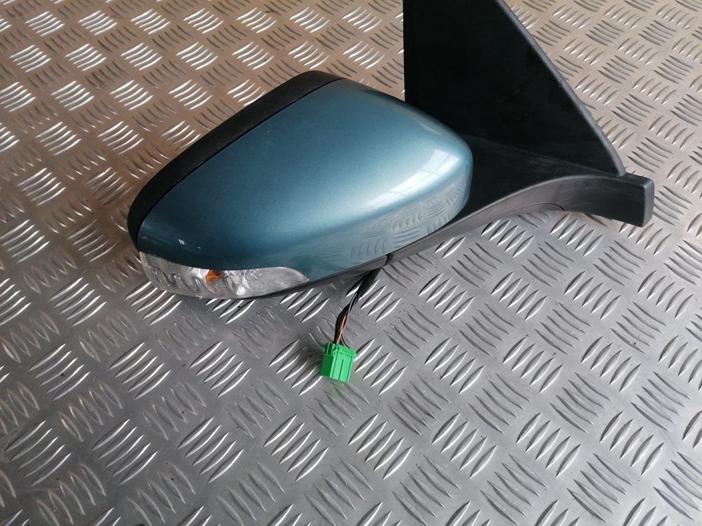 Ārējais spogulis, pa labi priekš VOLVO C30 2008 TURQUOISE 5 Ārējais spogulis, pa labi priekš VOLVO C30 2008 TURQUOISE