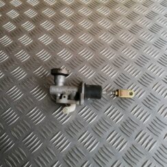 Sajūga galvenais cilindrs priekš NISSAN PATHFINDER 2006