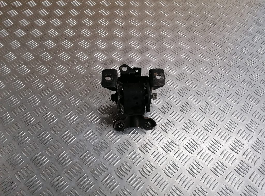 Dzinēja kronšteins priekš CITROEN C-CROSSER 2009 1 Dzinēja kronšteins priekš CITROEN C-CROSSER 2009