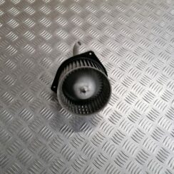 Salona ventilators priekš CITROEN C-CROSSER 2009