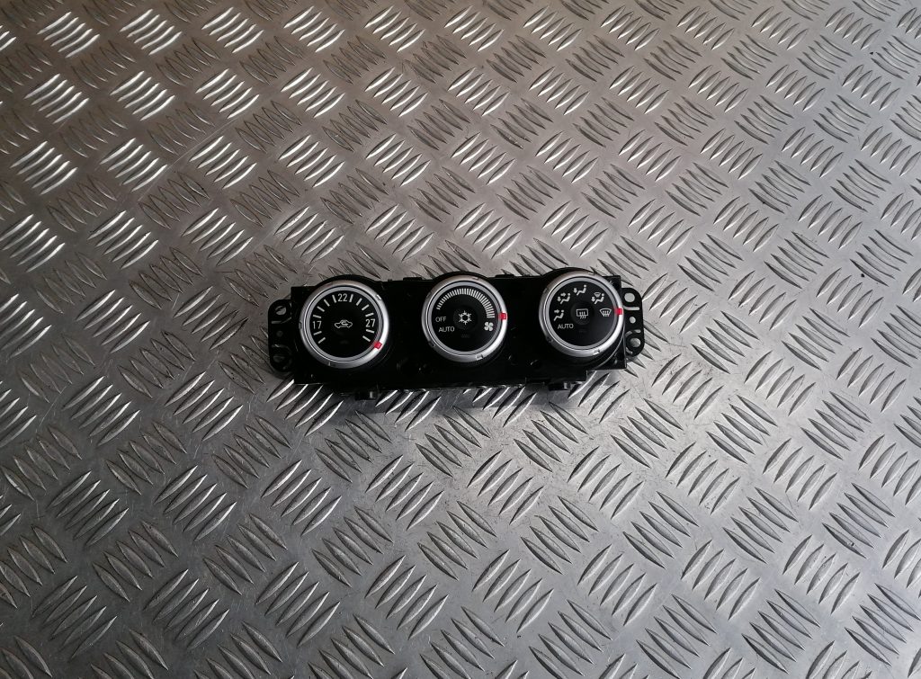 Klimata kontroles bloks priekš CITROEN C-CROSSER 2009 1 Klimata kontroles bloks priekš CITROEN C-CROSSER 2009