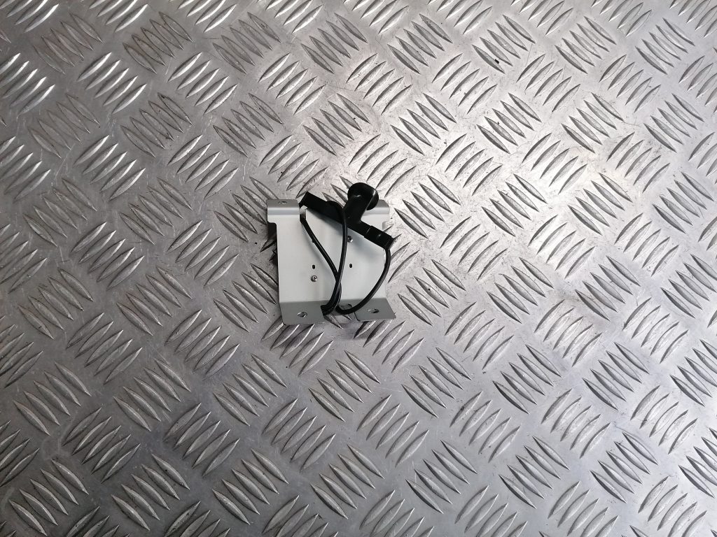 Antenas vadības bloks priekš CITROEN C-CROSSER 2009