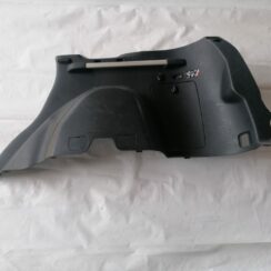 Bagāžnieka nodalījuma sānu apdare priekš CITROEN C-CROSSER 2009